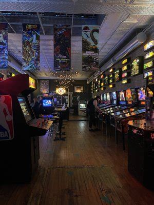 5 Arcade Games Chicago