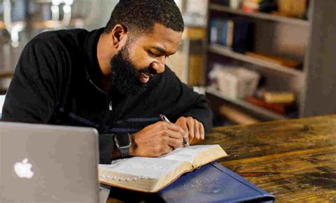 Factors To Consider When Choosing An Online Theology School For Your Factors To Consider When Choosing An Online Theology School For Your